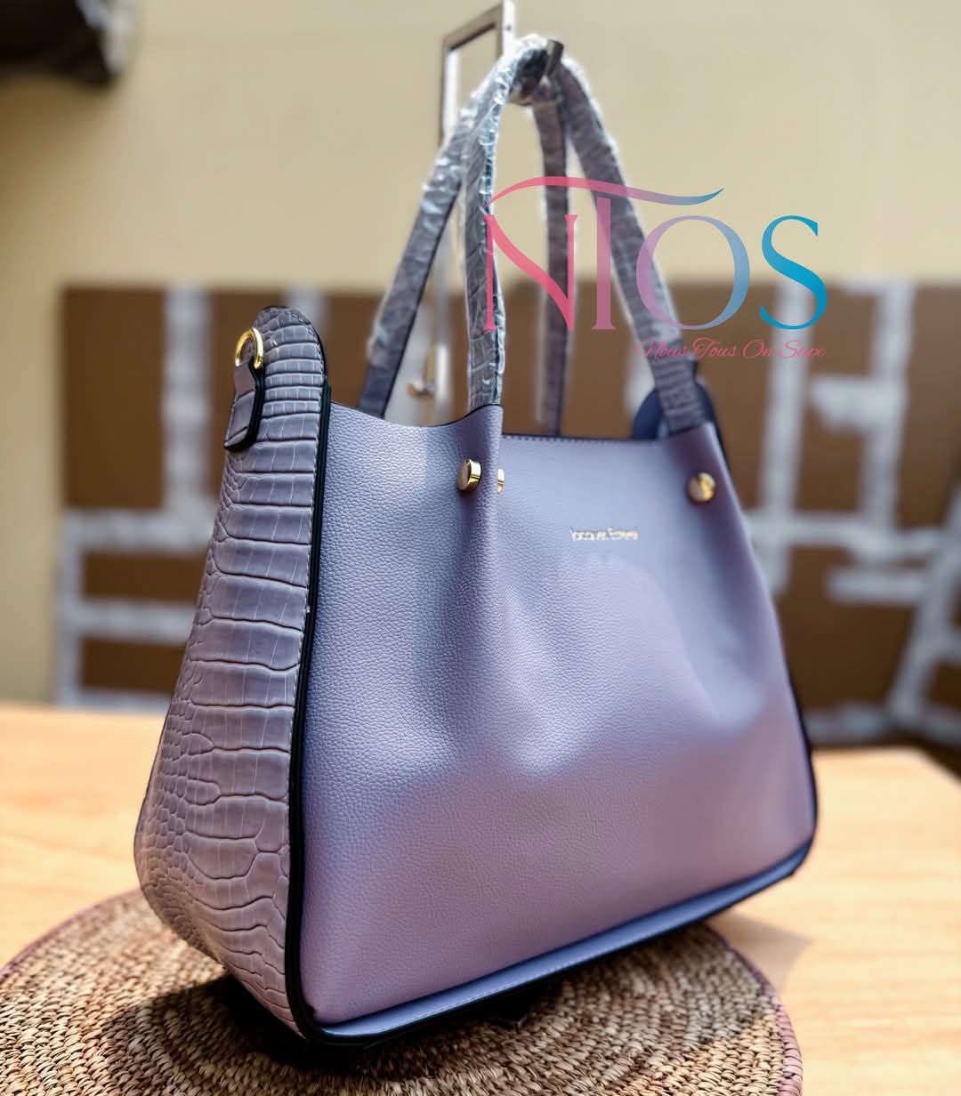 Sacs 👜 en cuir tout droit d' italien 💎